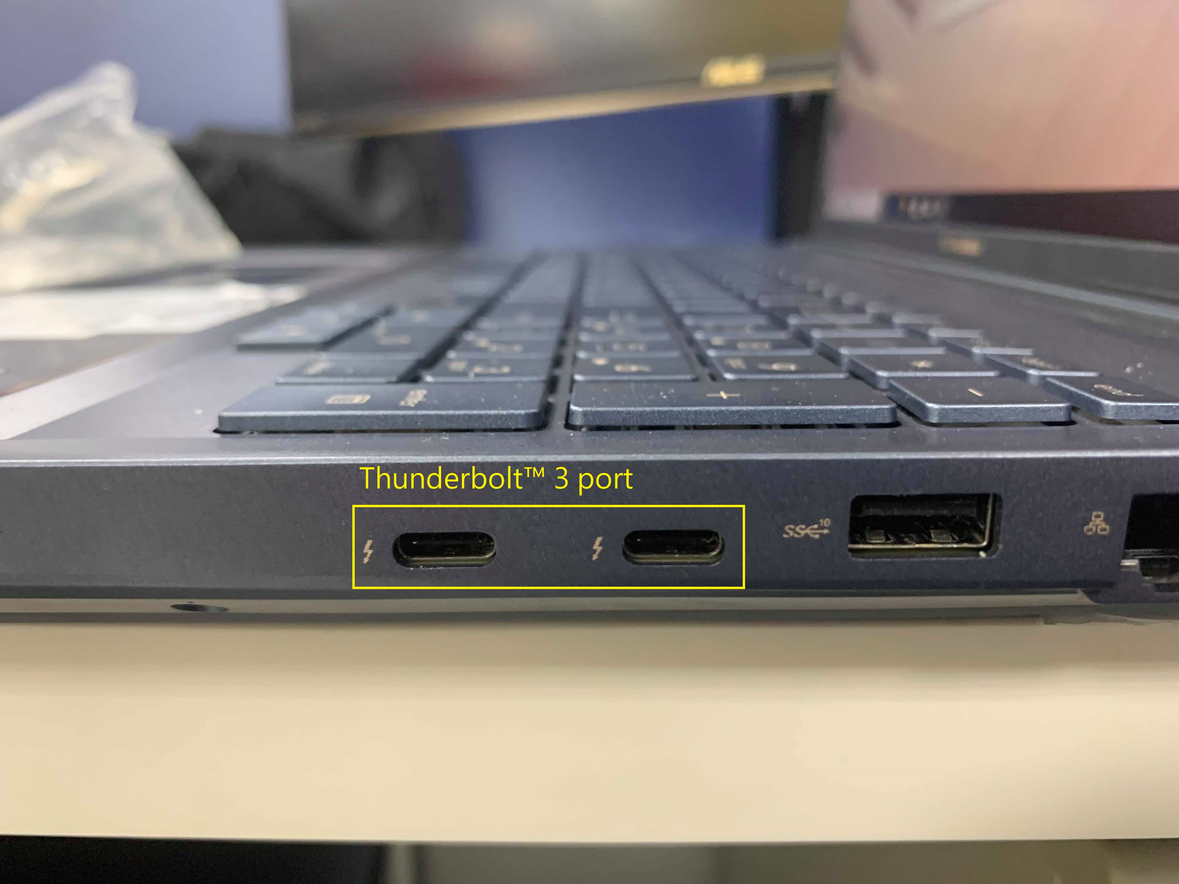 Thunderbolt ноутбук. Порт Thunderbolt 3. ASUS Thunderbolt 3 Port. Thunderbolt TM support. Ноутбук с Thunderbolt 3.